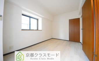 Room 7