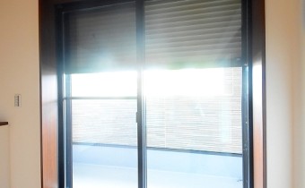 シャッター雨戸