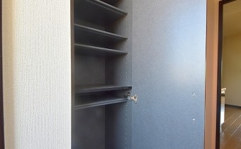 シューズボックス