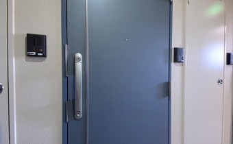 玄関ドア