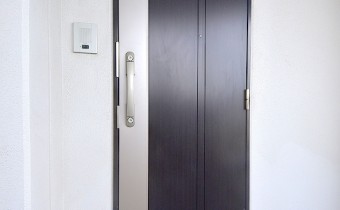 玄関ドア