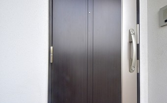 玄関ドア