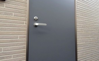 玄関ドア