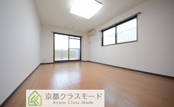 Room8