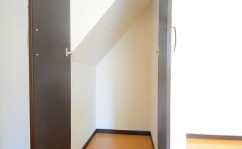 階段収納