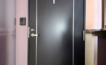 玄関ドア