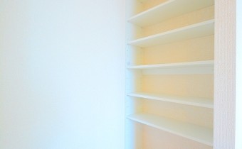 リビング収納棚
