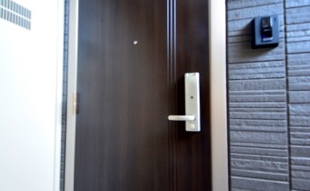 玄関ドア