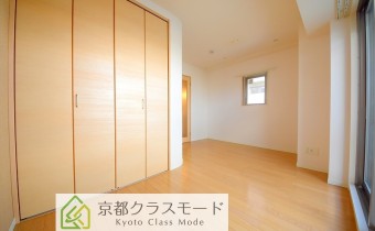 Room7