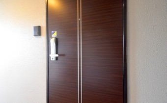 玄関ドア