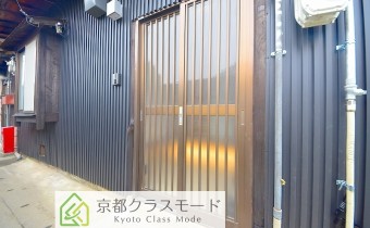 玄関前