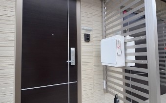 玄関ドア