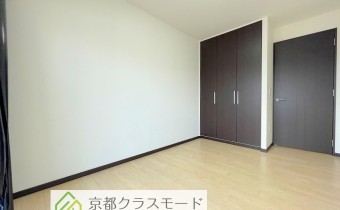 Room 5.5　（真ん中部屋）