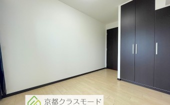 Room 5.5（玄関側）