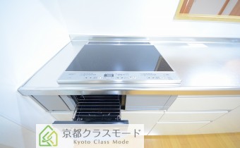 3口IHコンロ（グリル付き）