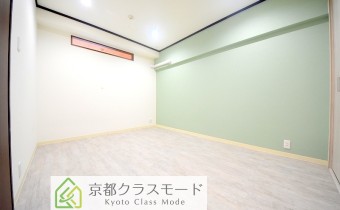 Room6