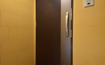 玄関ドア