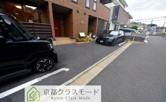敷地内ガレージ