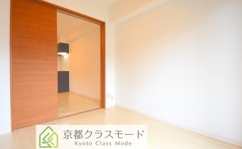 Room 4