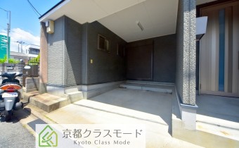 敷地内ガレージ