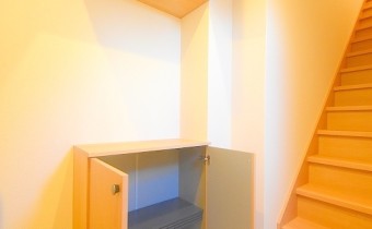 シューズボックス