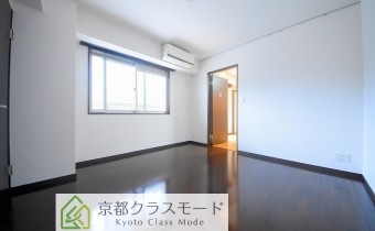 Room 8