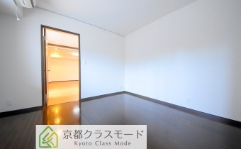 Room 8