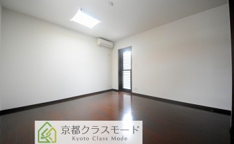 Room 9