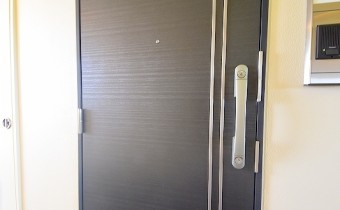 玄関ドア