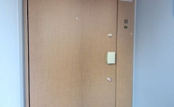 玄関ドア