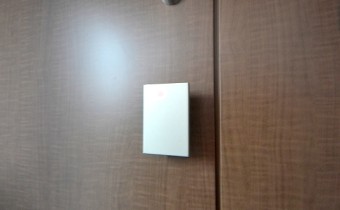 ダブルロックドア