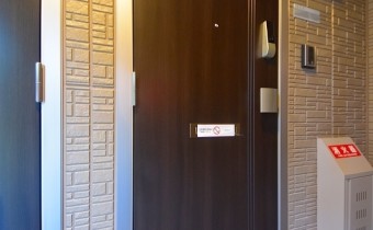 玄関ドア