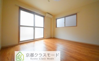 Room 8