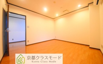 Room7.4