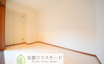 Room 4.4