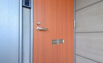 玄関ドア