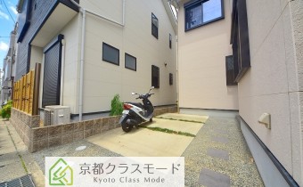 敷地内ガレージ