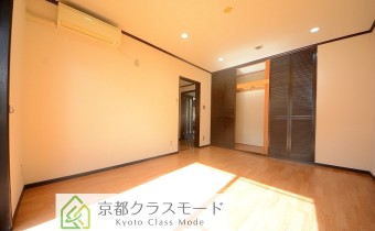 Room8