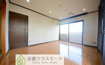 Room8.3