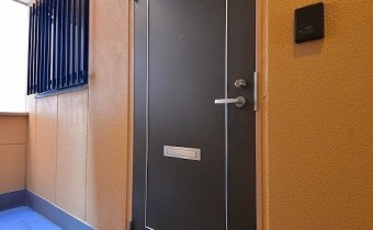 玄関ドア