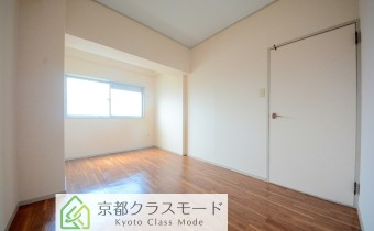 Room 7