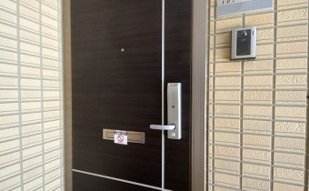 玄関ドア