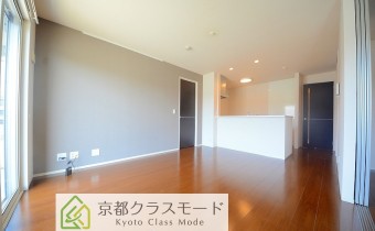 「専用庭付防犯配慮型」マンション！築浅3LDK♪