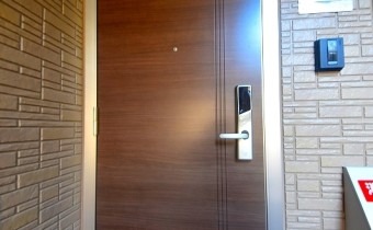 玄関ドア