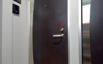 玄関ドア