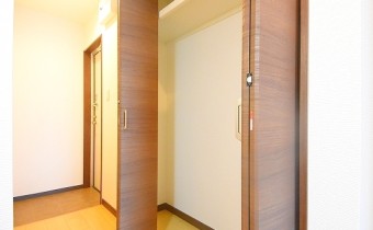玄関クローゼット