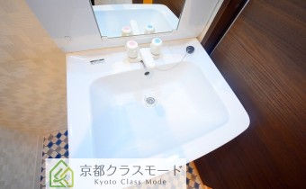 独立洗面台
