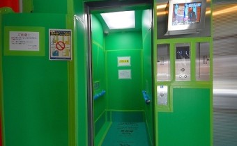 エレベーター
