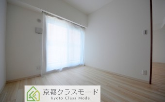 Room5
