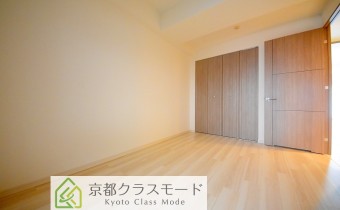 Room6